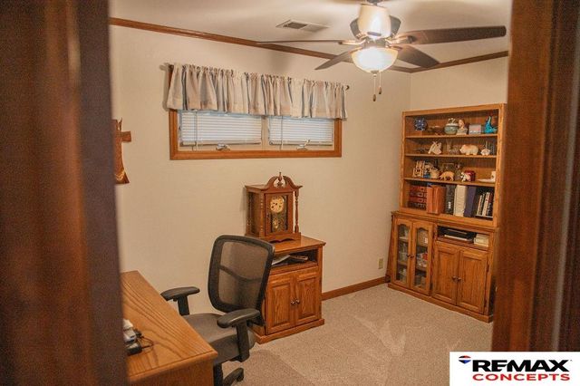3901 Saint Paul Avenue, Lincoln, NE 68504