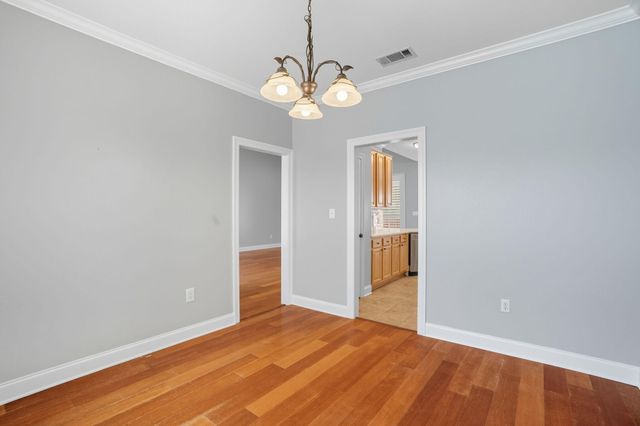 17 Peachtree Dr., Hattiesburg, MS 39402
