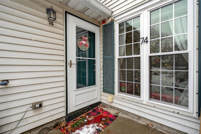 74 Homestead Vil Drive, Warwick, NY 10990