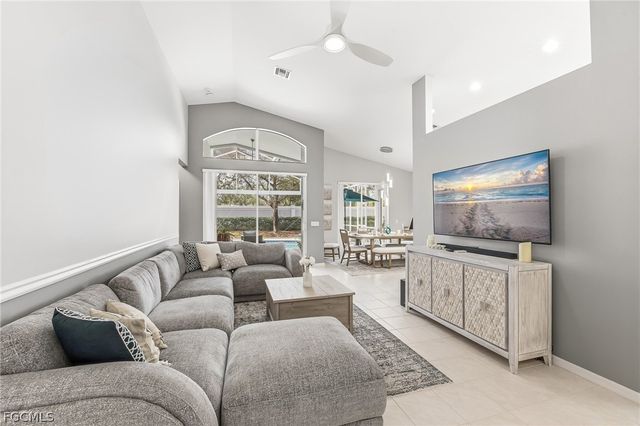 9004 Springview LOOP, Estero, FL 33928