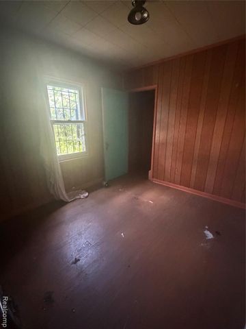 766 E Bundy Avenue, Flint, MI 48505