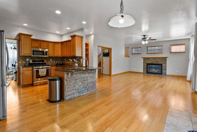4203 Onyx Court, Valparaiso, IN 46385