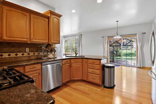 4203 Onyx Court, Valparaiso, IN 46385