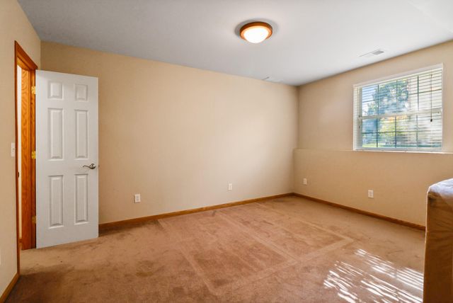 4203 Onyx Court, Valparaiso, IN 46385