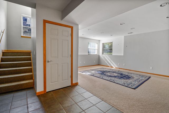 4203 Onyx Court, Valparaiso, IN 46385