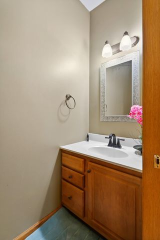 4203 Onyx Court, Valparaiso, IN 46385