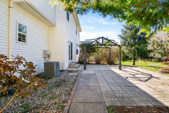 4203 Onyx Court, Valparaiso, IN 46385