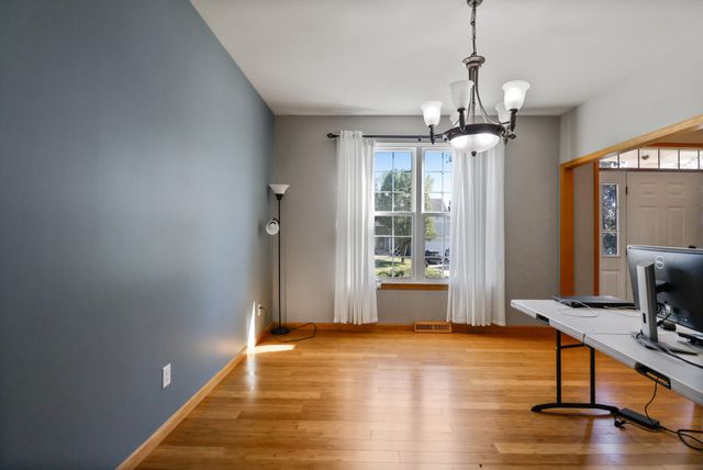 4203 Onyx Court, Valparaiso, IN 46385