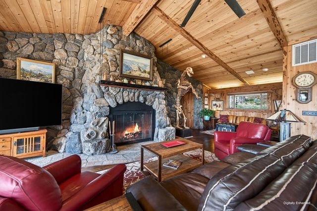 19736 Jesus Maria Rd, Mokelumne Hill, CA 95245