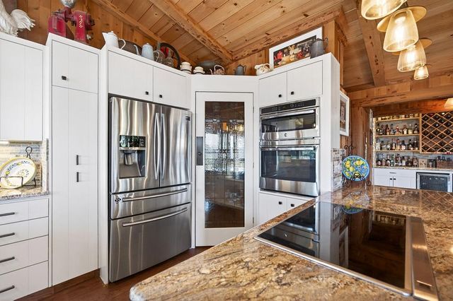 19736 Jesus Maria Rd, Mokelumne Hill, CA 95245