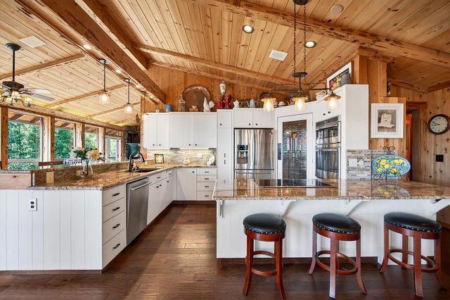 19736 Jesus Maria Rd, Mokelumne Hill, CA 95245