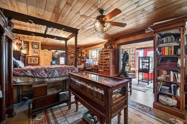 19736 Jesus Maria Rd, Mokelumne Hill, CA 95245