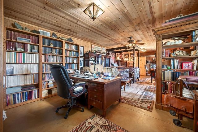 19736 Jesus Maria Rd, Mokelumne Hill, CA 95245