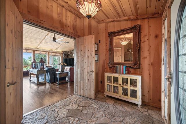 19736 Jesus Maria Rd, Mokelumne Hill, CA 95245