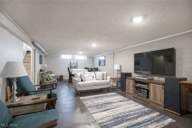 24634 Staghorn Drive, Bedford Heights, OH 44146