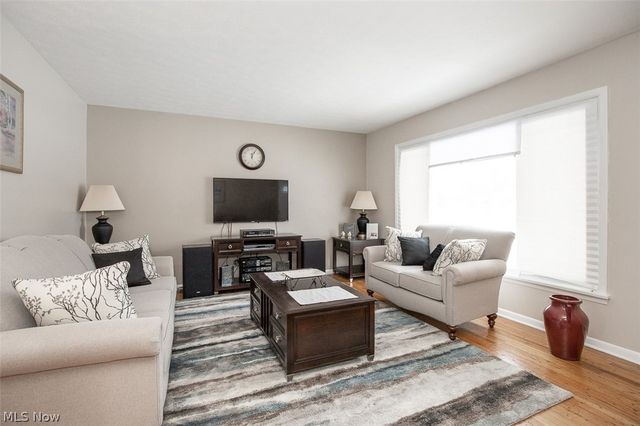 24634 Staghorn Drive, Bedford Heights, OH 44146