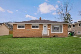 24634 Staghorn Drive, Bedford Heights, OH 44146