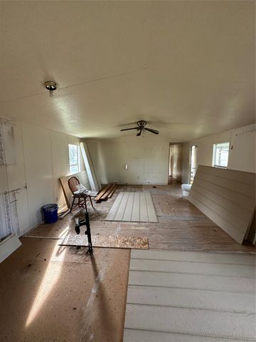 318 4th Street, San Leon, TX 77539