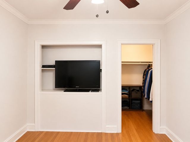 1635 W Morse Avenue 304, Chicago, IL 60626
