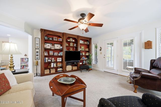 205 Austin Point Drive, Washington, NC 27889