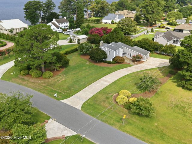 205 Austin Point Drive, Washington, NC 27889