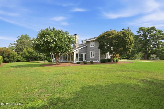 205 Austin Point Drive, Washington, NC 27889