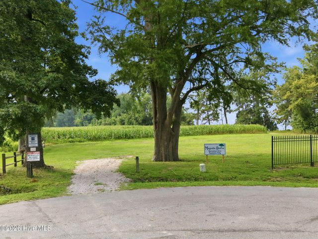 205 Austin Point Drive, Washington, NC 27889