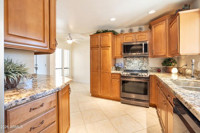 4610 E MONTE Way, Phoenix, AZ 85044