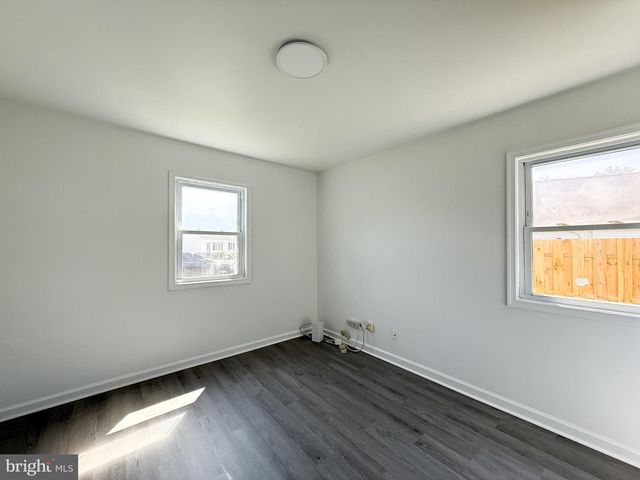 103 COLFAX DR, Manassas Park, VA 20111