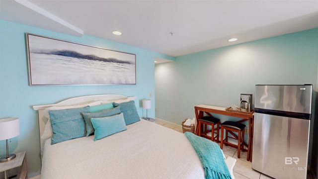 1832 W Beach Boulevard A-902, Gulf Shores, AL 36542