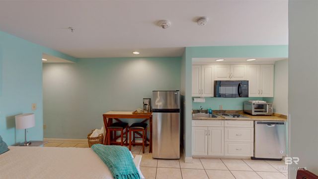 1832 W Beach Boulevard A-902, Gulf Shores, AL 36542