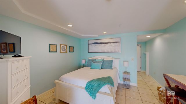 1832 W Beach Boulevard A-902, Gulf Shores, AL 36542