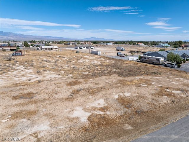 3721 South Mariposa Avenue, Pahrump, NV 89048