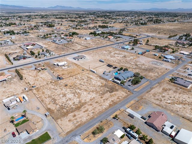 3721 South Mariposa Avenue, Pahrump, NV 89048