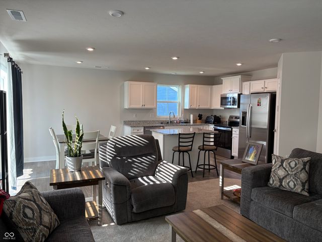 1247 Maumee Court, Greenfield, IN 46140