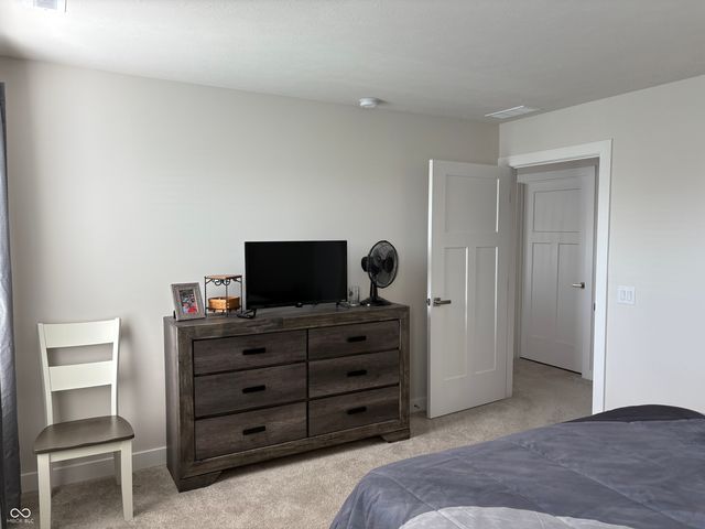 1247 Maumee Court, Greenfield, IN 46140