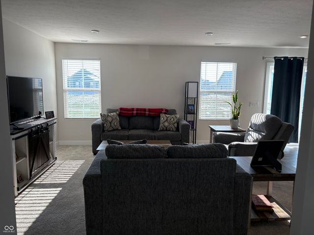 1247 Maumee Court, Greenfield, IN 46140