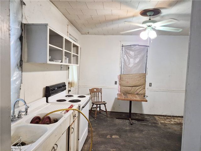 1708 Highland Ave, New Castle, PA 16105