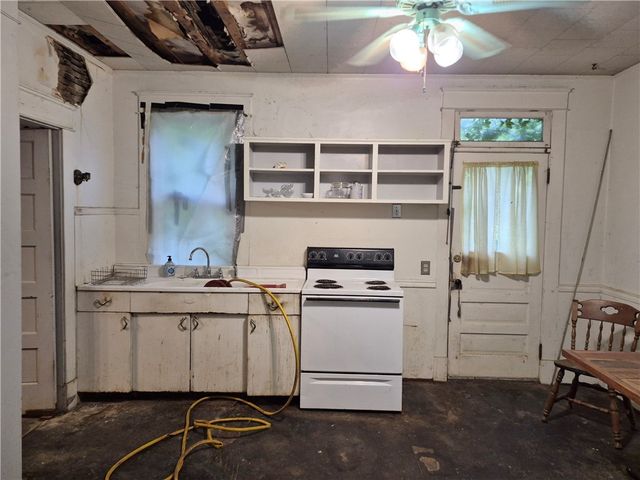 1708 Highland Ave, New Castle, PA 16105