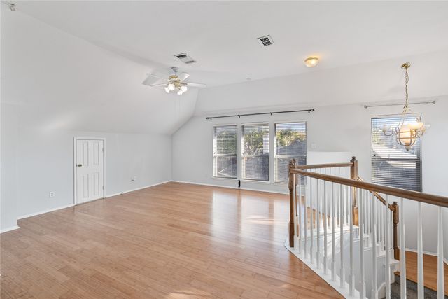 809 Slaughter Lane, Euless, TX 76040