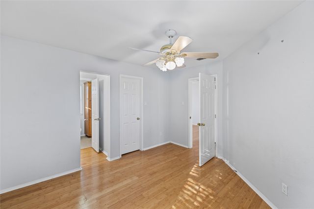 809 Slaughter Lane, Euless, TX 76040