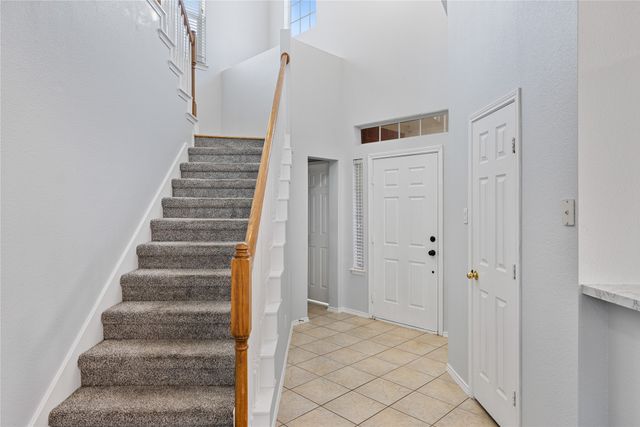 809 Slaughter Lane, Euless, TX 76040