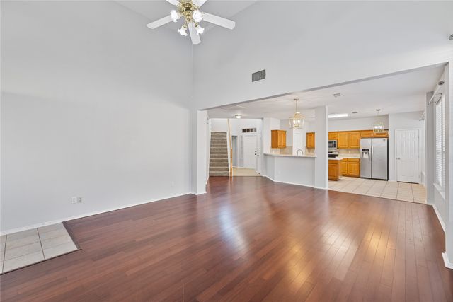 809 Slaughter Lane, Euless, TX 76040