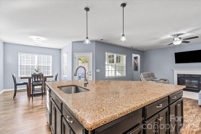 2003 Harvest Time Lane, Waxhaw, NC 28173