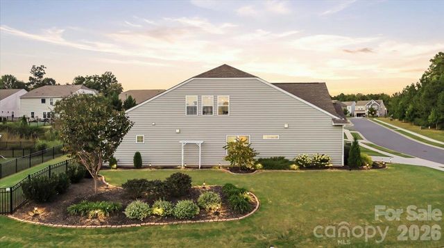 2003 Harvest Time Lane, Waxhaw, NC 28173