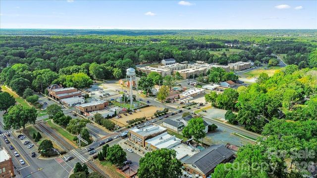 2003 Harvest Time Lane, Waxhaw, NC 28173