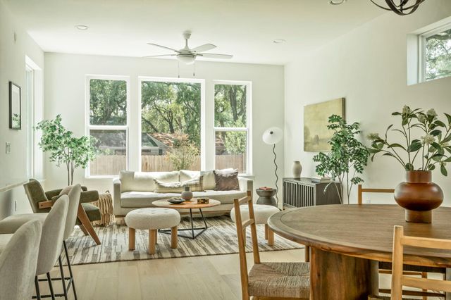 5107 Menchaca RD 10, Austin, TX 78745