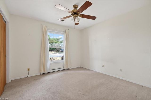 701 Earl Of Chesterfield CT, Virginia Beach, VA 23454