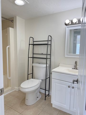 500 Salem St 406, Medford, MA 02155