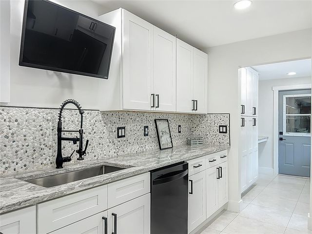 207 WEEPING ELM LANE, Longwood, FL 32779